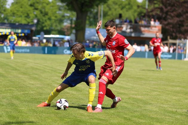 Soccer I Men I Season 2025 2026 I Landespokal Schleswig Holstein I Final I SV Todesfelde 1 FC Phönix Lübeck I 23 05 2026 Maximilian Sergio Musci 21, SV Todesfelde vs Stylianos Kokovas 19, 1 FC Phönix Lübeck Todesfelde Joda Sportpark Schleswig Holstein Germany Copyright: xLobeca AndreasxKnothex