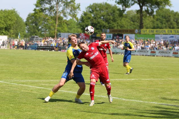 Soccer I Men I Season 2025 2026 I Landespokal Schleswig Holstein I Final I SV Todesfelde 1 FC Phönix Lübeck I 23 05 2026 Mats Jonathan Klüver 10, SV Todesfelde vs Vladyslaw Kraiev 21, 1 FC Phönix Lübeck Todesfelde Joda Sportpark Schleswig Holstein Germany Copyright: xLobeca AndreasxKnothex