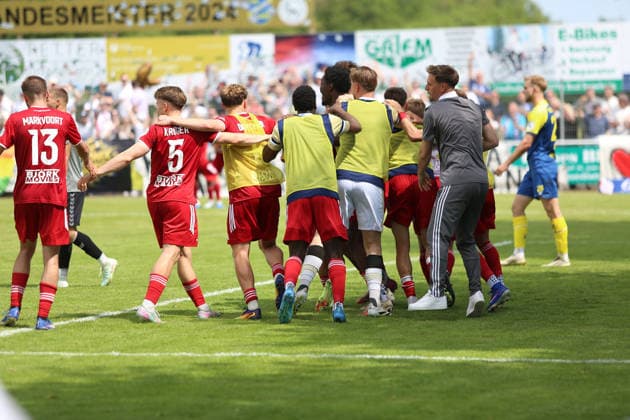 Soccer I Men I Season 2025 2026 I State Cup Schleswig Holstein I Final I SV Todesfelde 1 FC Phönix Lübeck I 23 05 2026 Cheers after the 3 1 Todesfelde Joda Sportpark Schleswig Holstein Germany Copyright: xLobeca AndreasxKnothex