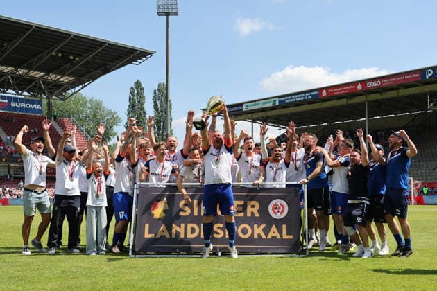 Krieschow celebrates state cup victory Football State Cup Brandenburg 2025 2026 Final FC Energie Cottbus VfB Krieschow 1921