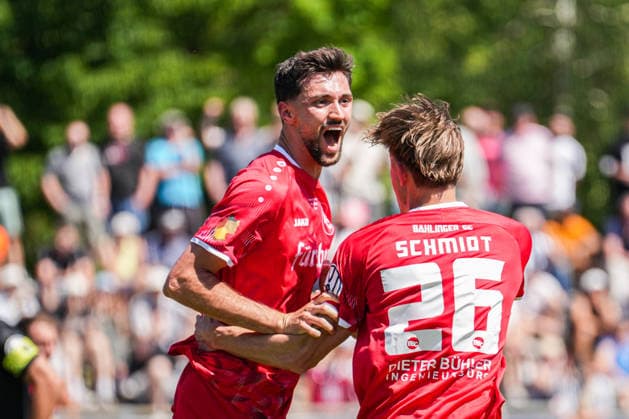 SBFV Rothaus Pokal, Bahlinger SC vs FC 08 Villingen, 23 05 2026 Goal celebration for 1 0 by Elvir Zukaj Bahlinger SC, 4 SBFV Rothaus Pokal, Bahlinger SC vs FC 08 Villingen, Karl Heitz Stadion Offenburg, 23 05 2026 Copyright: xBEAUTIFULxSPORTS Boscox