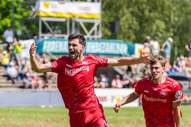 SBFV Rothaus Pokal, Bahlinger SC vs FC 08 Villingen, 23 05 2026 Goal celebration for 1 0 by Elvir Zukaj Bahlinger SC, 4 SBFV Rothaus Pokal, Bahlinger SC vs FC 08 Villingen, Karl Heitz Stadion Offenburg, 23 05 2026 Copyright: xBEAUTIFULxSPORTS Boscox
