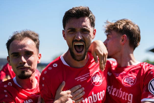 SBFV Rothaus Pokal, Bahlinger SC vs FC 08 Villingen, 23 05 2026 Goal celebration for 1 0 by Elvir Zukaj Bahlinger SC, 4 SBFV Rothaus Pokal, Bahlinger SC vs FC 08 Villingen, Karl Heitz Stadion Offenburg, 23 05 2026 Copyright: xBEAUTIFULxSPORTS Boscox