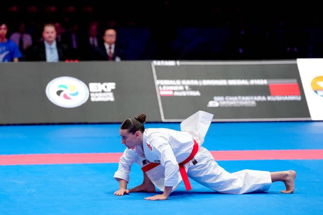 Germany EKF Karate European Championship Seniors 2026 Eissporthalle, Frankfurt Lehner Tamara AUT, Red during the bronze medal round in the Female Kata category against Cruz Ana POR, Blue Frankfurt am Main Eissporthalle Frankfurt Hessen Germany Copyright: xKjetilxWaberx