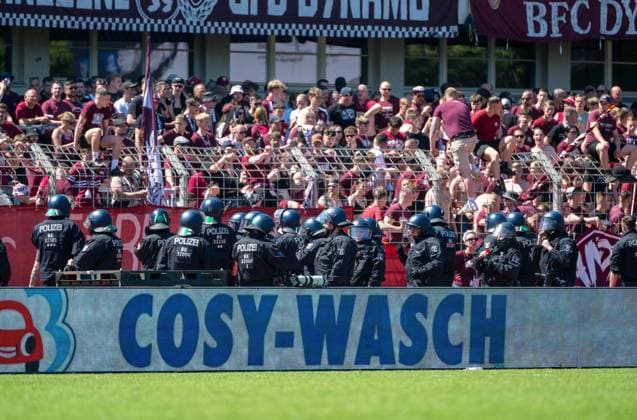 Soccer, Men, Season 2025 2026, Final COSY WASCH Landespokal Berlin, VSG Altglienicke BFC Dynamo, some BFC fans tried to storm the pitch after the final whistle, the police intervened, 23 05 2026, Copyright: xMatthiasxKochx