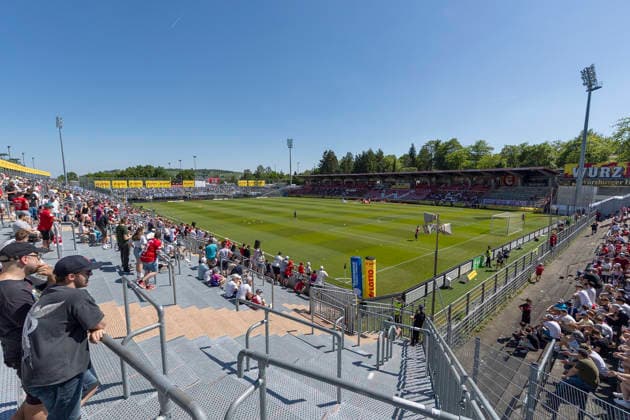 v l n r The arena slowly fills up for the Bavarian Toto Cup final between FC Würzburger Kickers and TSV 1860 Munich at Stadion am Dallenberg, Würzburg, Germany, on May 23, 2026 Copyright: HMBxMedia xHeikoxBecker