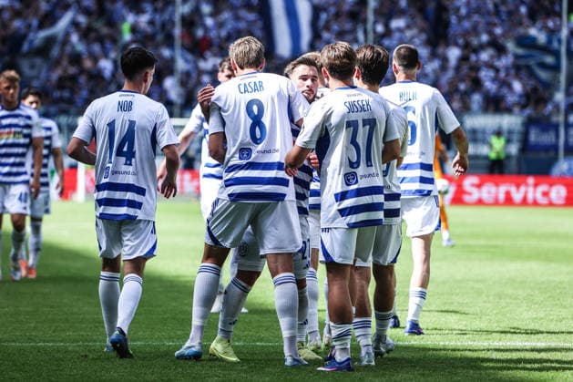 Sports, football, FVN Niederrheinpokal season 2025 2026 final SC St Tönos 11 20 vs MSV Duisburg 16 05 2026, schauinsland reisen arena goal celebration MSV Duisburg after the goal to 2 0 by a penalty kick by Aljaz Casar MSV Duisburg, 8 , the players are happy Duisburg schauinsland reisen arena North Rhine-Westphalia Germany