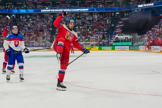 FRIBOURG, SWITZERLAND MAY 23 Daniel Vozenilek of Czechia celebrates his goal during the 2026 IIHF Ice Hockey World Championship Switzerland game between Slovakia and Czechia at BCF Arena on May 23, 2026 in Fribourg, Fribourg Fribourg BCF Arena Fribourg Switzerland Copyright: xJustPictures.ch JarixPestelaccix jp-en-EuSpIm-JP6_JAR_Slovakia_Cyechia_23May2026_00009