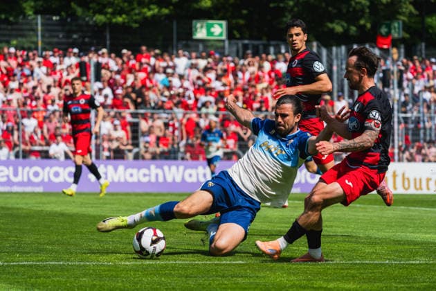 David Haider Al Azzawe Fortuna Koeln, 15 graetscht Simon Handle Viktoria Köln, 07 den Ball weg Fortuna Köln vs FC Viktoria Köln, Fußball, Landespokal Mittelrhein 2025 26, Finale, Saison 2025 26, 23 05 2026, Fortuna Köln vs FC Viktoria Köln, Fußball, Landespokal Mittelrhein, Finale, Saison 2025 26, 23 05 2026 Köln Copyright: xEibner-Pressefoto LukasxBaldygax EP_LBA