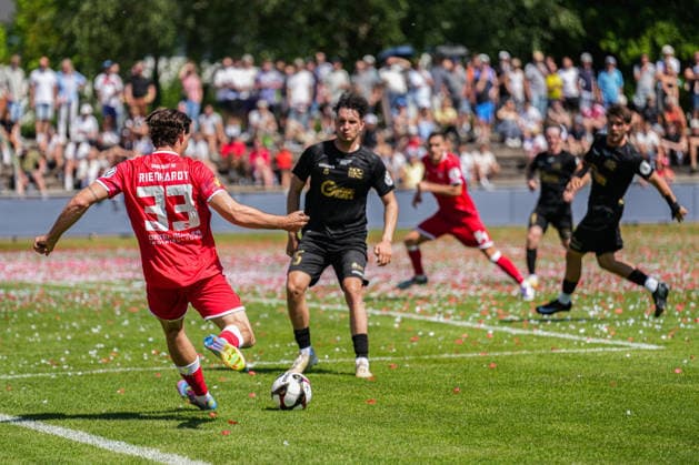 SBFV Rothaus Pokal, Bahlinger SC vs FC 08 Villingen, 23 05 2026 Marco Rienhardt Bahlinger SC, 33 with a cross SBFV Rothaus Pokal, Bahlinger SC vs FC 08 Villingen, Karl Heitz Stadion Offenburg, 23 05 2026 Copyright: xBEAUTIFULxSPORTS Boscox