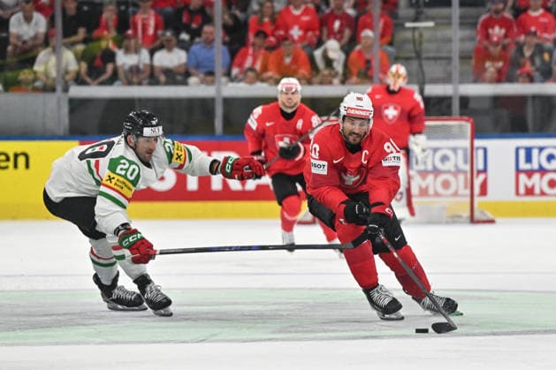 ZURICH, SWITZERLAND MAY 23 Roman Josi of Switzerland in action chased by Istvan Sofron of Hungary during the 2026 IIHF Ice Hockey World Championship Switzerland game between Switzerland and Hungary at Swiss Life Arena on May 23, 2026 in Zurich, Zurich Zurich Swiss Life Arena Zurich Switzerland Copyright: xJustPictures.ch AndreaxBrancax jp-en-EuSpIm-JP7_ANB_Sui_Hung_23052026_2728