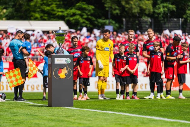 Cup in front of the teams Fortuna Köln vs FC Viktoria Köln, Football, Central Rhine State Cup 2025 26, Final, Season 2025 26, 23 05 2026, Fortuna Köln vs FC Viktoria Köln, Football, Central Rhine State Cup, Final, Season 2025 26, 23 05 2026 Köln Copyright: xEibner-Pressefoto LukasxBaldygax EP_LBA