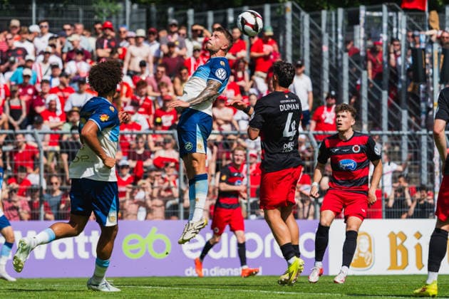 Tom Geerkens Fortuna Koeln, 06 koepft den Ball im Mittelfeld Fortuna Köln vs FC Viktoria Köln, Football, Landespokal Mittelrhein 2025 26, Final, Season 2025 26, 23 05 2026, Fortuna Köln vs FC Viktoria Köln, Football, Landespokal Mittelrhein, Final, Season 2025 26, 23 05 2026 Köln Copyright: xEibner-Pressefoto LukasxBaldygax EP_LBA