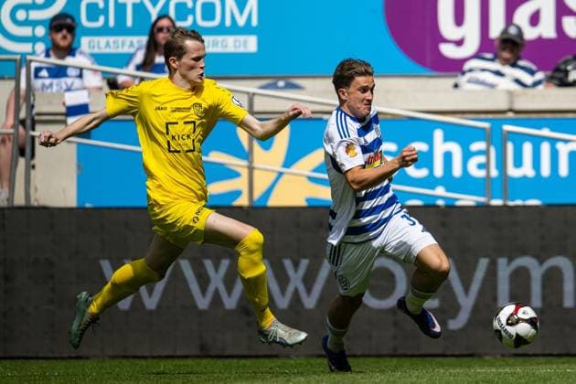 Lower Rhine Cup Final MSV Duisburg SC St Tönis FOR EDITORIAL PURPOSES ONLY p Soccer Lower Rhine Cup Final MSV Duisburg SC St Tönis on 23 05 26 in the Schauinsland Reisen Arena in Duisburg Patrick Sussek Duisburg Duisburg Copyright JakobxKlos Copyright: JakobxKlos doc85yzx7nlo0k19vs1qjrw ,EDITORIAL USE ONLY Copyright: JakobxKlos