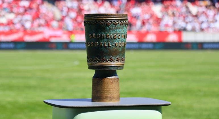 Zwickau, 23 05 2026, GGZ Arena, Wernesgrüner Sachsenpokal Final , FSV ZWICKAU vs FC ERZGEBIRGE AUE , In the picture cup trophy of the Wernesgrüner Sachsenpokal , Picture Point