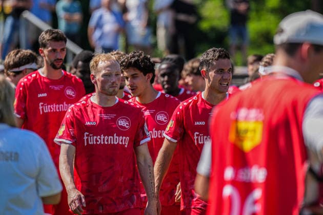 SBFV Rothaus Pokal, Bahlinger SC vs FC 08 Villingen, 23 05 2026 The Bahlinger on their way to the medal and trophy presentation SBFV Rothaus Pokal, Bahlinger SC vs FC 08 Villingen, Karl Heitz Stadion Offenburg, 23 05 2026 Copyright: xBEAUTIFULxSPORTS Boscox