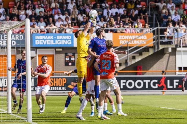 VOLENDAM , 23-05-2026 , Kras Stadium , season 2025 - 2026 , Dutch Keuken Kampioen Divisie football , secondleg of the Keuken Kampioen Play-Offs final , match between FC Volendam and Willem II , picture shows Volendam goalkeeper Roy Steur saves Volendam - Willem II (play off)  x203907647x Copyright: