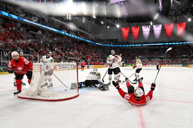 ZURICH, SWITZERLAND MAY 23 Nino Niederreiter of Switzerland celebrates a goal that will be later disallowed during the 2026 IIHF Ice Hockey World Championship Switzerland game between Switzerland and Hungary at Swiss Life Arena on May 23, 2026 in Zurich, Zurich Zurich Swiss Life Arena Zurich Switzerland Copyright: xJustPictures.ch AndreaxBrancax jp-en-EuSpIm-JP7_ANB_Sui_Hung_23052026_1224