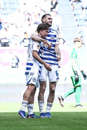 Sports, football, FVN Niederrheinpokal season 2025 2026 final SC St Tönos 11 20 vs MSV Duisburg 16 05 2026, schauinsland reisen arena goal celebration MSV Duisburg after the goal to 3 0 druch Patrick Sussek MSV Duisburg, 37 the players are happy Duisburg schauinsland reisen arena North Rhine Westphalia Germany