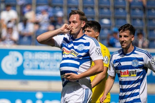 Lower Rhine Cup Final MSV Duisburg SC St Tönis FOR EDITORIAL PURPOSES ONLY p Soccer Lower Rhine Cup Final MSV Duisburg SC St Tönis on 23 05 26 at the Schauinsland Reisen Arena in Duisburg Goal celebration to 2 0 by Aljaz Casar Duisburg Duisburg Copyright JakobxKlos Copyright: JakobxKlos doc85z06hcli3apwnyqjte ,EDITORIAL USE ONLY Copyright: JakobxKlos