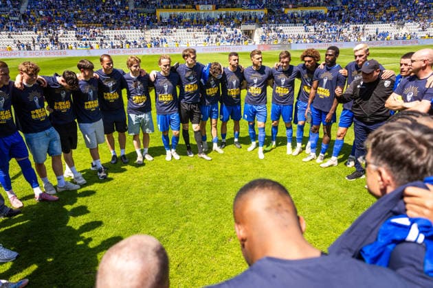 Jena , 230526, Final Soccer Thuringia Cup , FC Carl Zeiss Jena against ZFC Meuselwitz in the picture coach Volkan Uluc Jena with speech after the victory