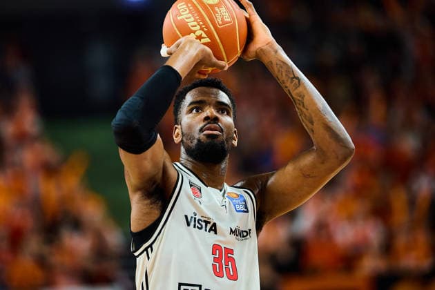 Portrait, Portraet, free throw by Ejior Onu BMA365 Bamberg Baskets, 35 at free throw GER, ratiopharm ulm vs Bamberg Baskets, Basketball, Playoffs, Quarterfinals, 3 Game, EasyCredit BBL, Season 2025 2026, 23 05 2026 GER, ratiopharm ulm vs Bamberg Baskets, Basketball, Playoffs, Quarterfinals, 3 Game, EasyCredit BBL, Season 2025 2026, 23 05 2026 New Ulm Copyright: xEibner-Pressefoto GeraldxOelze-dexStoppanyx EP_ODS