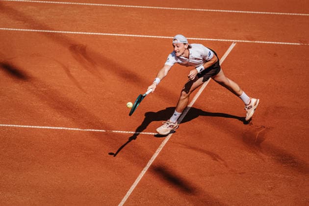 Tennis Men bitpanda Hamburg Open ATP 500 Final Ignacio Buse PER vs Tommy Paul USA 23 05 2026 Ignacio Buse Backhand Hamburg Tennisstadion am Rothenbaum Hamburg Germany