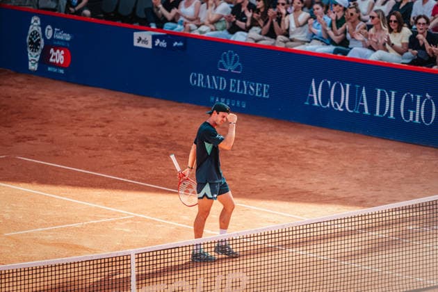 Tennis Men bitpanda Hamburg Open ATP 500 Final Ignacio Buse PER vs Tommy Paul USA 23 05 2026 Tommy Paul clenches his fist and is happy Hamburg Tennisstadion am Rothenbaum Hamburg Germany