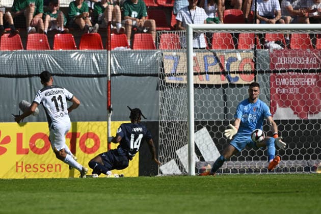23 05 2026, xpsx, Fußball Finale Hessenpokal, SG Barockstadt Fulda Lehnerz SV Wehen Wiesbaden v l Tarik Gözüsirin SV Wehen Wiesbaden Nunoo Sarpei SG Barockstadt Fulda Lehnerz Samuel Zapico SG Barockstadt Fulda Lehnerz DFL DFB REGULATIONS PROHIBIT ANY USE OF PHOTOGRAPHS as IMAGE SEQUENCES and or QUASI VIDEO Offenbach
