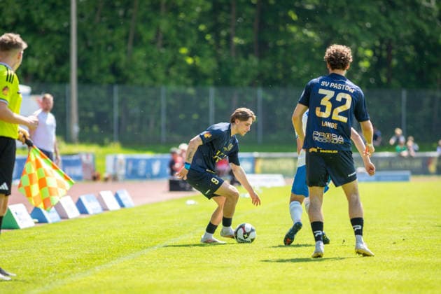 Tim Fürstenau SVP on the ball GER, Football, State Cup, Lüpzer Pils Cup, Final, SV Pastow FC Hansa Rostock