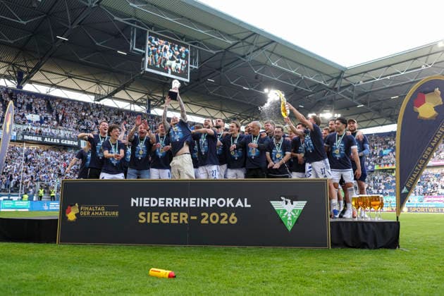 23 05 2026, GER, football, men, Niederrheinpokal final, season 2025 2026, SC St Tönis MSV Duisburg MSV Duisburg wins the Niederrhein Pokal Duisburg schauinsland reisen Arena Nordrhein Westfalen Germany Copyright: xAdrianxSchlüterx