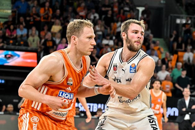 GER, BBL, Playoffs, ratiopharm Ulm vs BMA365 Bamberg Baskets 23 05 2026, ratiopharm arena, Neu Ulm, GER, BBL, Playoffs, ratiopharm Ulm vs BMA365 Bamberg Baskets, in the picture Christian Sengfelder Ulm, 43 , Moritz Krimmer Bamberg, 27 nordphotoxGmbHx xHafner nph00200