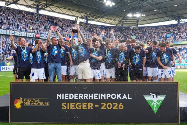 23 05 2026, xydrx, men, soccer, amateur final day, Niederrheinpokal final, SC St Tönis 11 20 MSV Duisburg, 2025 2026 season, Schauinsland Reisen Arena MSV Duisburg players celebrate victory in the Niederrhein Pokal final Copyright: HMBxMedia YannisxDreimann