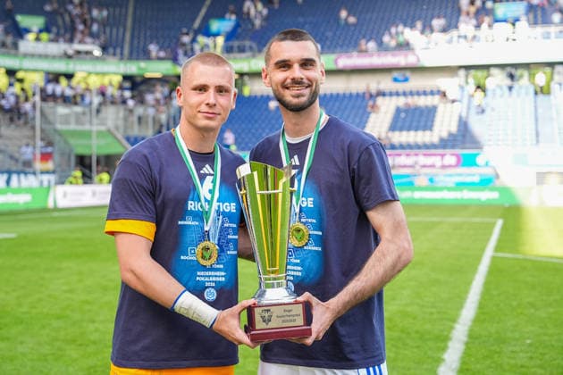 23 05 2026, xydrx, men, soccer, amateur final day, Niederrheinpokal final, SC St Tönis 11 20 MSV Duisburg, season 2025 2026, Schauinsland Reisen Arena Maximilian Braune MSV Duisburg, 1 and Rasim Bulic MSV Duisburg, 6 are happy about the victory in the final Copyright: HMBxMedia YannisxDreimann
