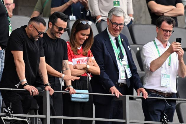 23 05 2026, xsltx, Football DFB Cup Final, FC Bayern Munich VfB Stuttgart v l Giovanni Zarrella with his wife Jana Ina and President President Dietmar Allgaier VfB Stuttgart DFL DFB REGULATIONS PROHIBIT ANY USE OF PHOTOGRAPHS as IMAGE SEQUENCES and or QUASI VIDEO Berlin