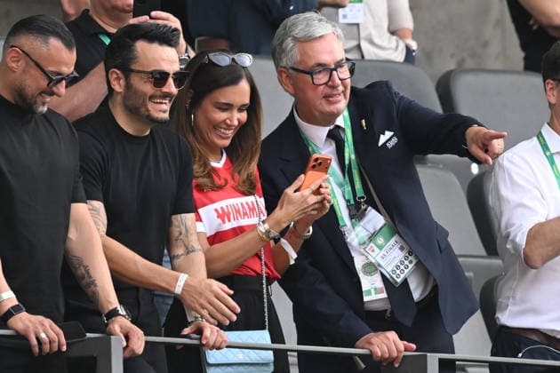 23 05 2026, xsltx, Football DFB Cup Final, FC Bayern Munich VfB Stuttgart v l Giovanni Zarrella with his wife Jana Ina and President President Dietmar Allgaier VfB Stuttgart DFL DFB REGULATIONS PROHIBIT ANY USE OF PHOTOGRAPHS as IMAGE SEQUENCES and or QUASI VIDEO Berlin