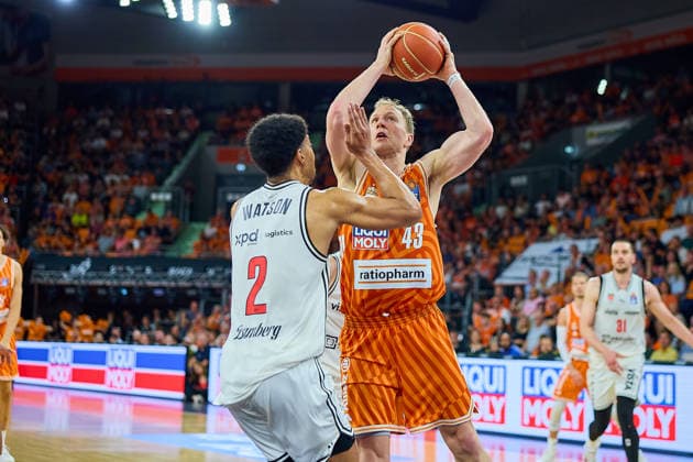 Ibrahim Watson BMA365 Bamberg Baskets, 02 , Christian Sengfelder ratiopharm ulm, 43 GER, ratiopharm ulm vs Bamberg Baskets, Basketball, Playoffs, Quarterfinals, 3 Game, EasyCredit BBL, Season 2025 2026, 23 05 2026 GER, ratiopharm ulm vs Bamberg Baskets, Basketball, Playoffs, Quarterfinals, 3 Game, EasyCredit BBL, Season 2025 2026, 23 05 2026 New Ulm Copyright: xEibner-Pressefoto GeraldxOelze-dexStoppanyx EP_ODS