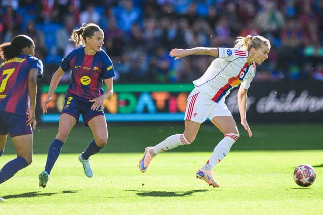 260523 Irene Paredes of Barcelona and Ada Hegerberg of Lyon during the UEFA Women s Champions League final football match between Barcelona and Lyon on May 23, 2026 in Oslo Photo Jon Olav Nesvold BILDBYRAN COP 217 VG0925 bbeng football fotball fotboll soccer champions league finale final final 2026 mesterligaen dam fcb barcelona lyon ol lyonnes  Copyright: JONxOLAVxNESVOLD BB260523JE019