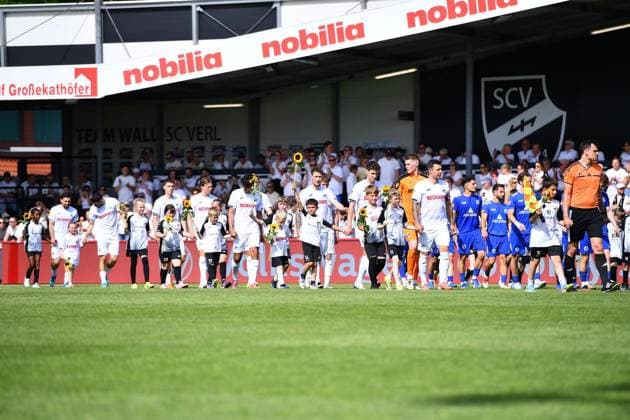 SC Verl SF Lotte FOR EDITORIAL PURPOSES ONLY EDITORIAL USE ONLY p Football Krombacher Westfalenpokal Final SC Verl SF Lotte on 23 05 2026 at the Sportclub Arena in Verl The teams enter the pitch Germany North Rhine-Westphalia Verl Copyright ThorstenxTillmann Copyright: ThorstenxTillmann doc85z18drxclj1ilzqyqll ,EDITORIAL USE ONLY Copyright: ThorstenxTillmann