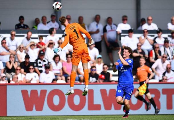 SC Verl SF Lotte FOR EDITORIAL PURPOSES ONLY EDITORIAL USE ONLY p Football Krombacher Westfalenpokal Final SC Verl SF Lotte on 23 05 2026 at the Sportclub Arena in Verl Philipp Schulze SC Verl , left Max Ritter Sportfreunde Lotte , right Germany Nordrhein Westfalen Verl Copyright ThorstenxTillmann Copyright: ThorstenxTillmann doc85z18fwm0pd1hcz06joc ,EDITORIAL USE ONLY Copyright: ThorstenxTillmann
