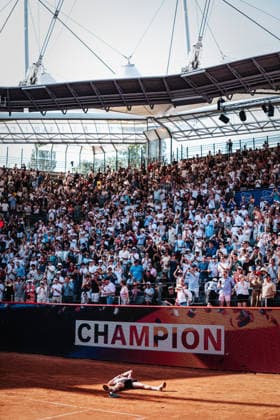 Tennis Men bitpanda Hamburg Open ATP 500 Final Ignacio Buse PER vs Tommy Paul USA 23 05 2026 Ignacio Buse wins the tournament at Rothenbaum and falls to the ground on his back in jubilation Hamburg Tennisstadion am Rothenbaum Hamburg Germany
