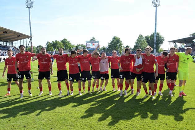 SG Sonnenhof Grossaspach celebrate the cup victory with their fans SV Stuttgarter Kickers vs SG Sonnenhof Grossaspach, Football, Men, DB Regio wfv Cup Final, Season 2025 2026, 23 05 2026 SV Stuttgarter Kickers vs SG Sonnenhof Grossaspach, Football, Men, DB Regio wfv Cup Final, Season 2025 2026, 23 05 2026 Stuttgart Copyright: xEibner-Pressefoto TobiasxBaurx EP_TBR