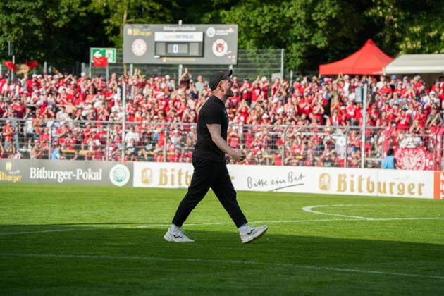 Germany Bitburger Pokalfinale 2026, S C Fortuna Köln vs Viktoria Köln 23 05 2026 Sportpark Höhenberg Köln Marian Wilhelm Trainer, Viktoria Köln celebrates Cologne Germany Copyright: xMijoxLubecx