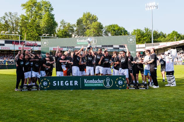 The SC Verl team celebrates after winning the final of the Krombacher Westfalenpokal GER, SC Verl vs SF Lotte, Football, Westfalenpokal, Final, Season 2025 2026, 23 05 2026 DFL Regulations prohibit any use of photographers as image sequences and or quasi video GER, SC Verl vs SF Lotte, Football, Westfalenpokal, Final, Season 2025 2026, 23 05 2026 Verl Copyright: xEibner-Pressefoto JanxRollingerx EP_JSK