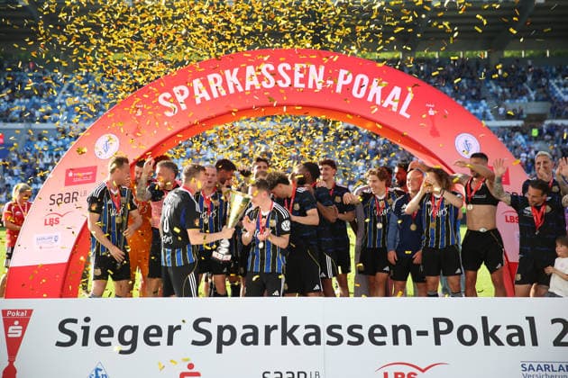 23 05 2026, xrekx, Fußball Landespokal Saarland Finale, 1 FC Saarbrücken FC 08 Homburg v l Sparkassen Pokalsieger 1 FC Saarbruecken Manuel Zeitz 1 FC Saarbruecken DFL DFB REGULATIONS PROHIBIT ANY USE OF PHOTOGRAPHS as IMAGE SEQUENCES and or QUASI VIDEO Saarbrücken