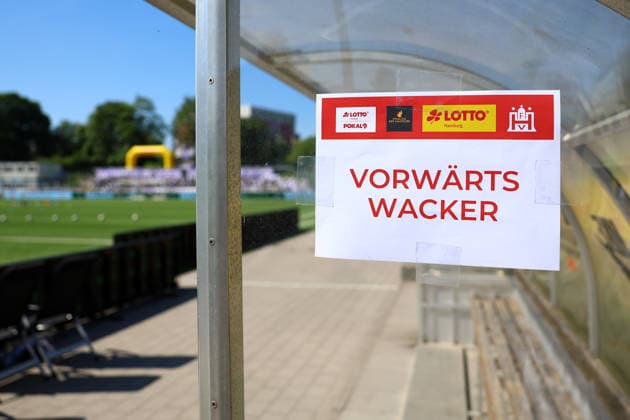 The SC Vorwärts Wacker Billstedt bench at the Hamburg Lotto Cup final Football I Mens I Lotto Cup I Season 2025 2026 I Final I SC Vorwärts Wacker04 Billstedt HEBC I 23 05 2026 I Hoheluft stadium