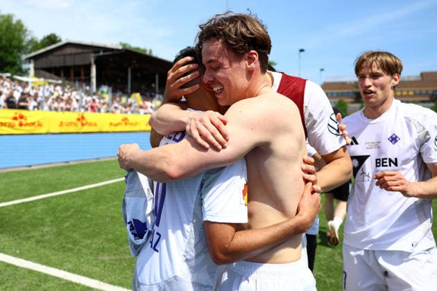 22 Moses Magens HEBC celebrates his goal for 1 4 with his teammates Football I Mens I Lotto Cup I 2025 2026 season I Final I SC Vorwärts Wacker04 Billstedt HEBC I 23 05 2026 I Hoheluft stadium