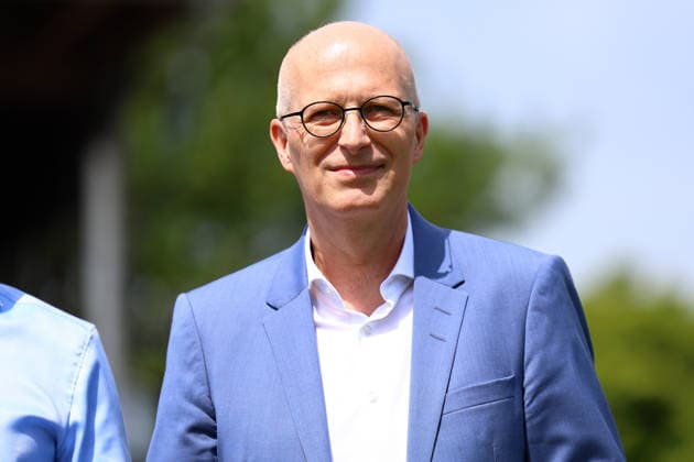 Peter Tschentscher First Mayor, Hamburg Football I Mens I Lotto Cup I 2025 2026 season I Final I SC Vorwärts Wacker04 Billstedt HEBC I 23 05 2026 I Hoheluft stadium