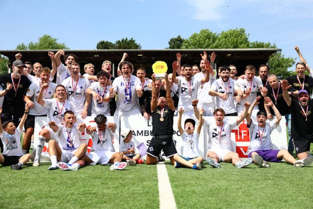 HEBC celebrates winning the Hamburg Lotto Cup Football I Mens I Lotto Cup I 2025 2026 season I Final I SC Vorwärts Wacker04 Billstedt HEBC I 23 05 2026 I Hoheluft stadium