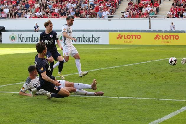 23 05 2026 xmgoodx Offenbach am Main, Stadion Bieberer Berg Hesse Cup Final 2026 SG Barockstadt Fulda Lehnerz v SV Wehen Wiesbaden Jordy Steven Gillekens SVWW v Leon Pomnitz Fulda